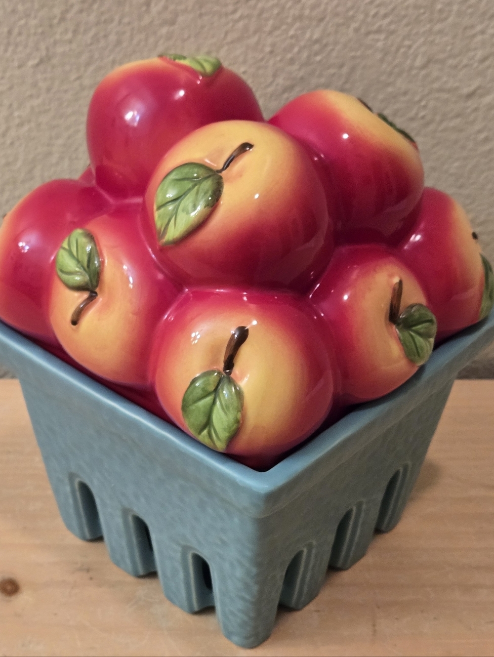 HOMEWORX Apple Basket Candleholder